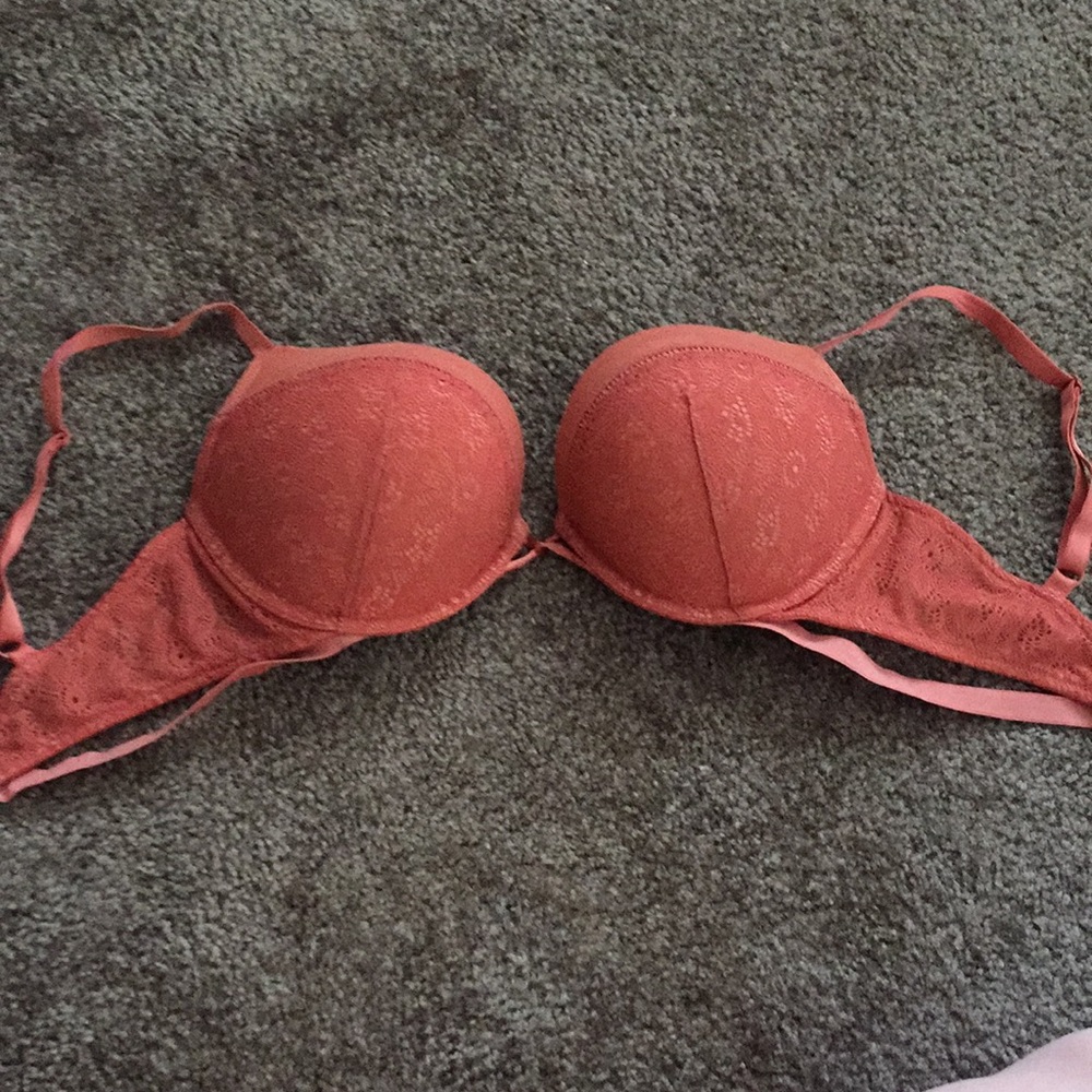 Victoria's Secret bombshell bra